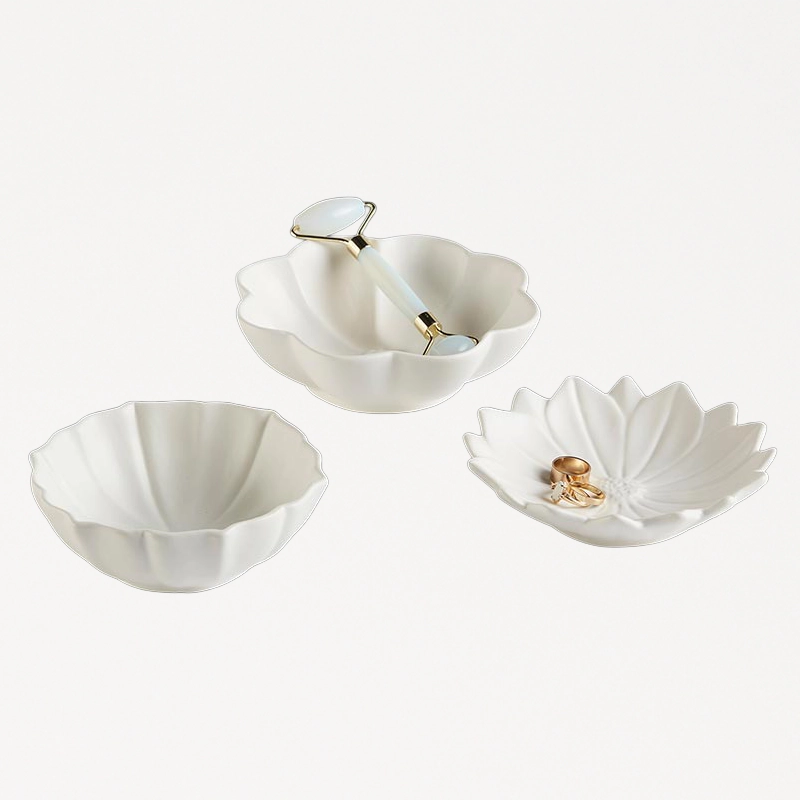 Ceramic Arbutus Tray 47th & Main (Creative Brands)